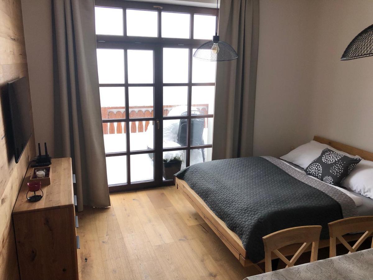 Strunzova Pila - S Wellness 2,06 A 3,03 *